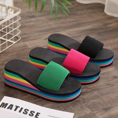 Hausschuhe Damen Flip-Flops Damen Sommer Regenbogen Dicksohlige Sandalen Hohe Absätze Farbe Oberbekleidung Lässig Strand