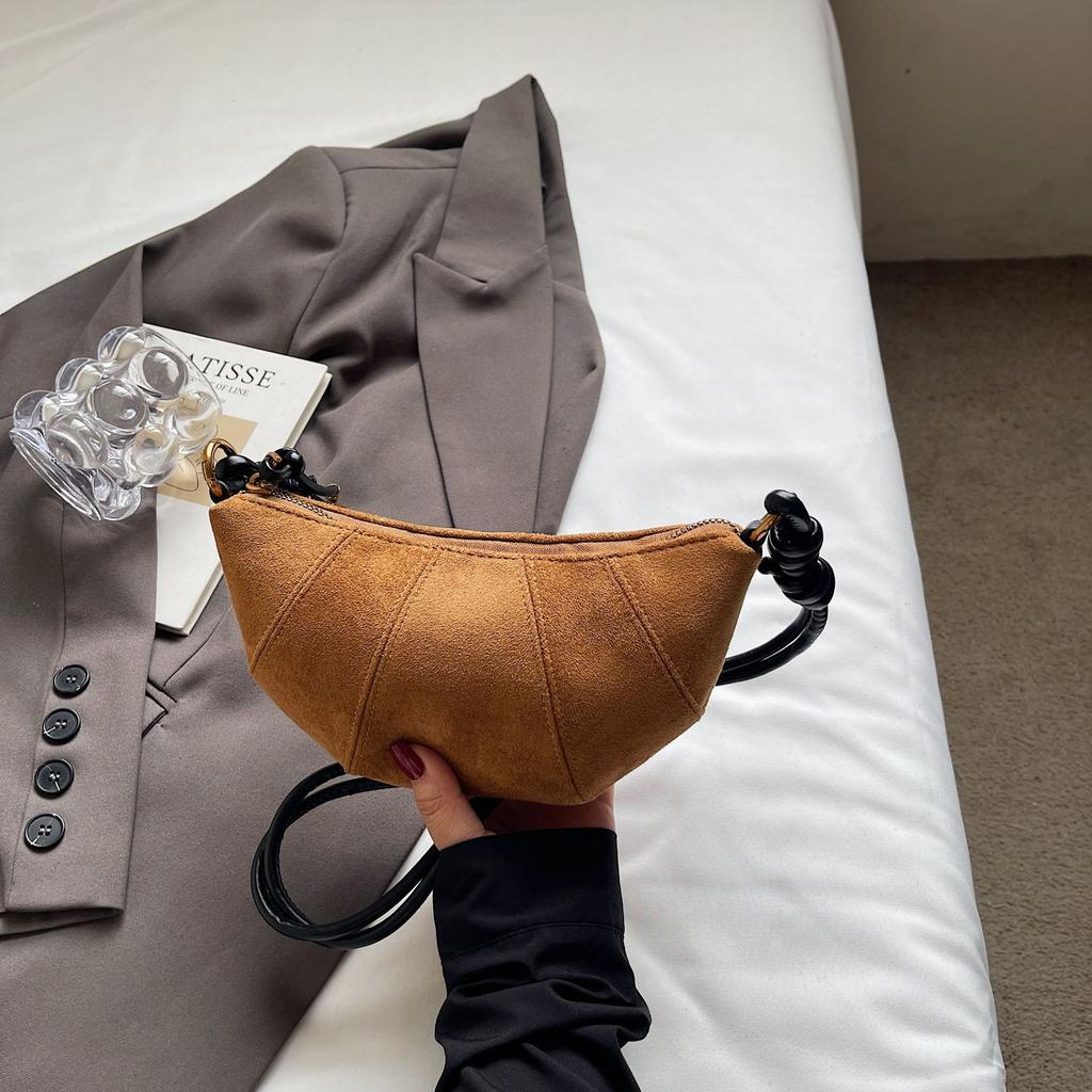 Autumn Bag Retro Fashion Frosted Leather Croissant Women's Bag Versatile Shoulder Bag Fashion Commuter Messenger Bag