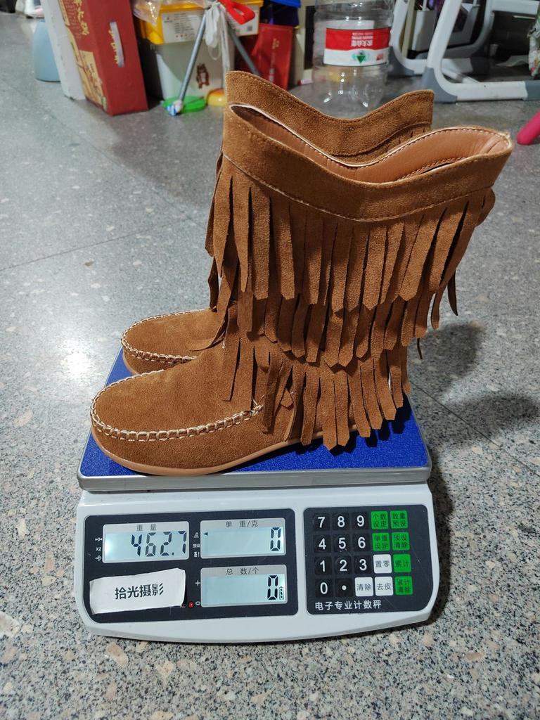 Stivali western con frange vintage stivali da cavaliere autunno e inverno nuovi punta tonda tacco medio stivali di media lunghezza tacco spesso stivali Martin stivali singoli