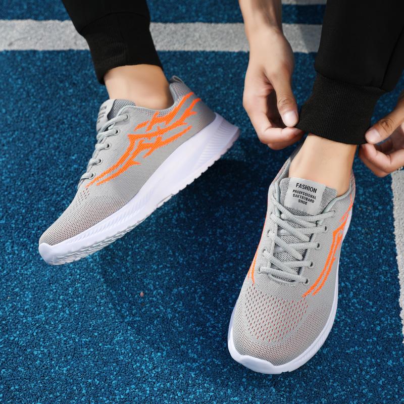 New Ultra Light Fashion Shoes Lightweight Outdoors Running Shoes Men and Women Casual Sneakers Size 38-45