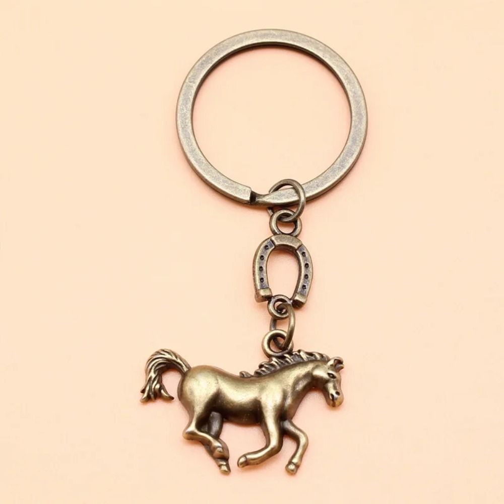 Creative Design Western Cowboy Keychain Vintage Style Stallion Charm Keyring  Key Accessory