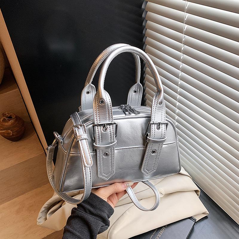 

Женская портативная сумка для боулинга Новая нишевая маленькая квадратная сумка Простая и универсальная наплечная сумка-мессенджер