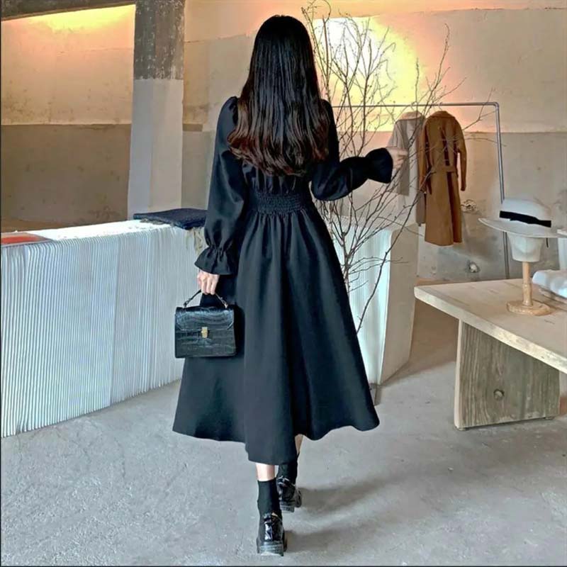 Mode Temperament Hepburn Stil Französisches Quadratkragen Kleid Schwarz Taille Schlank A-Linien Rock Langarm Kleines Schwarzes Kleid