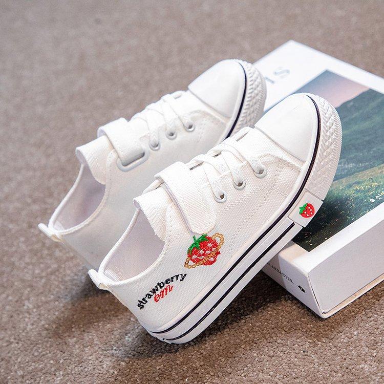 Bao, the shoes that mothers are wearing for their children are comfortable and versatile. 5-year-old spring and autumn leisure children are 11 yea