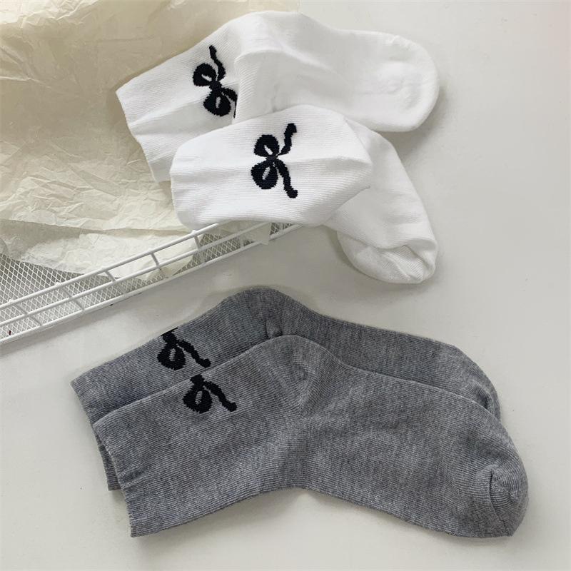 Sweet Bow Socks Female Japanese Solid Color Black And White Gray Bow Gentle Girls Versatile Cute Ballet Tube