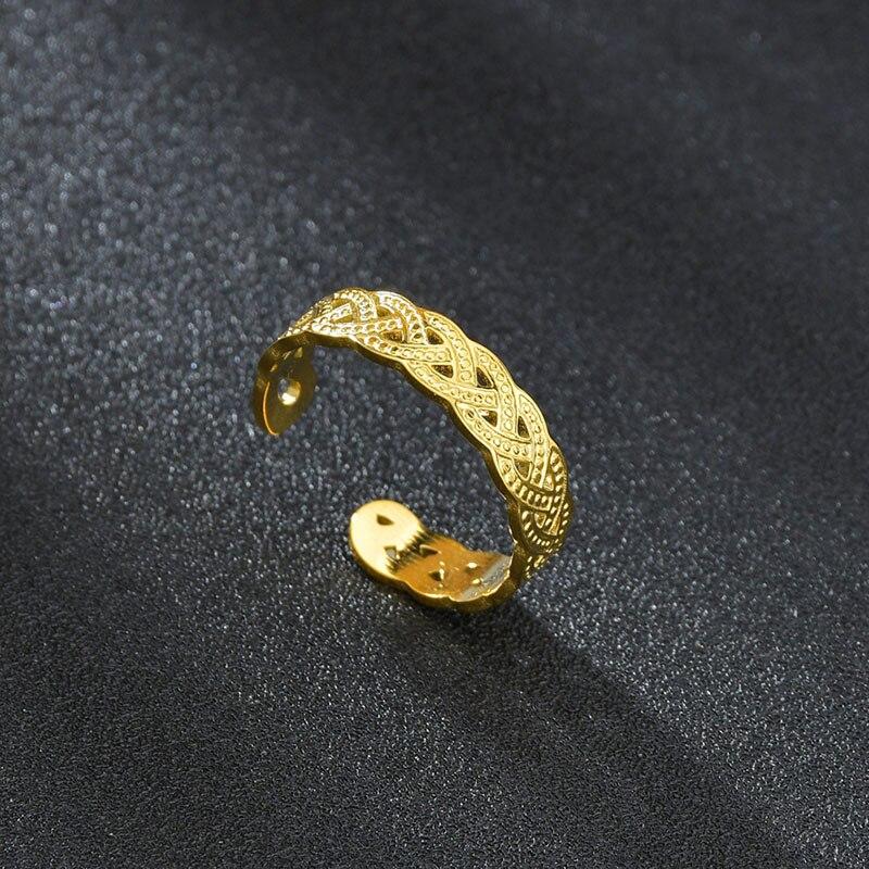 High Quality Golden Stainless Steel Women Rings Retro Eye Jewelry Adjustable Rings Couple Bridal Party Event Wedding Occasion RingsVintage Finger Ring