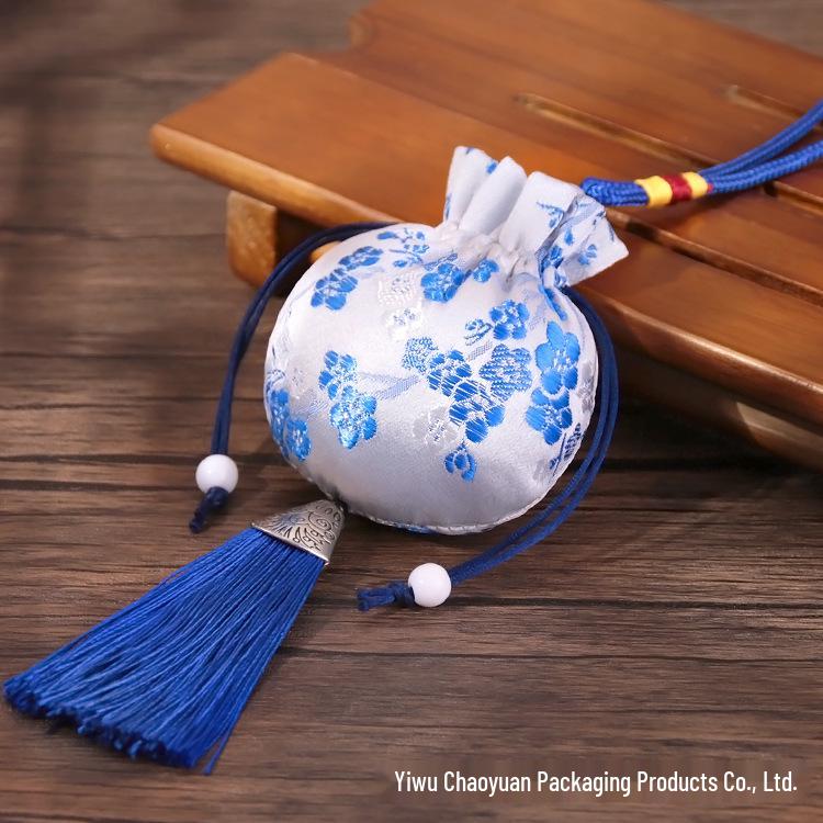 Embroidered Lavender Sachet: Dragon Boat Festival Car Pendant, Mosquito Repellent for Babies and Kids