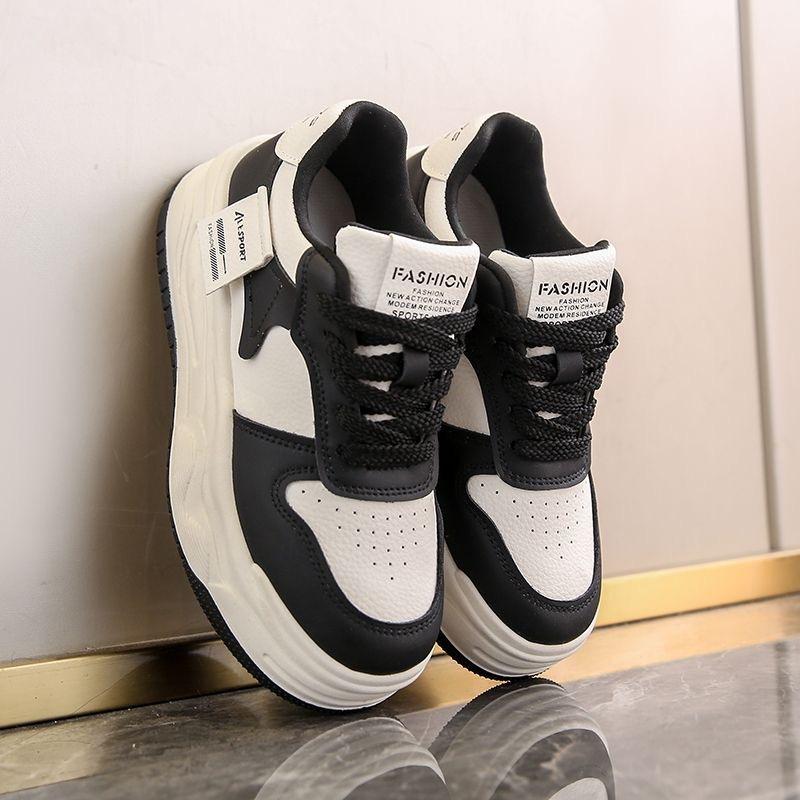 

Маленькие белые туфли на толстой подошве, женские, весна-осень, бархатные, кексовые, женские туфли 2024 года, новые красные, повседневные, кроссовки 40 чёрный