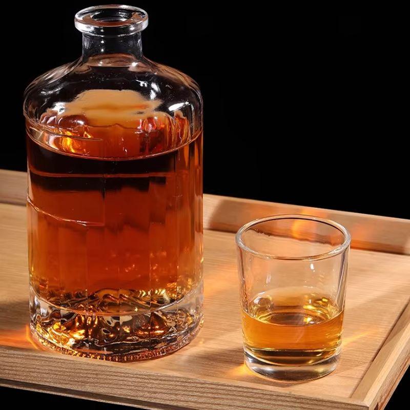 26ml Bullet Cup Restaurant Specific Wine Glasses 12pcs Set Classic Style Transparent Chinese Small Wine Glass Whiskey Vodka Cups