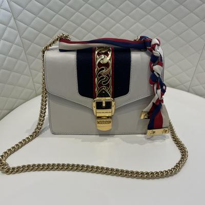 [Pre-Owned] Sylvie Gold Buckle Striped Web Satin Bow Chain Mini Shoulder Bag - Good #IE82OQ