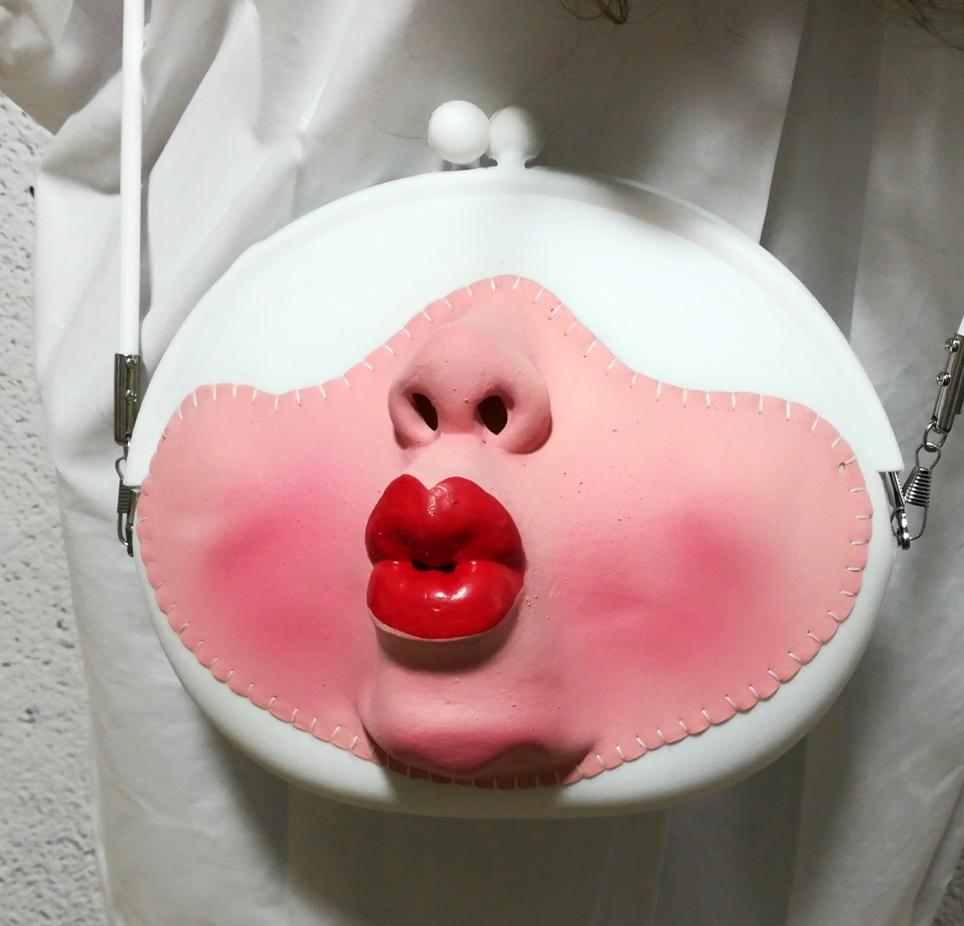 

Personality Design Red Lipstick Face Shoulder Bag Cute Women Silica Gel Crossbody Bag Summer Small Jelly Handbag Party Purse белый