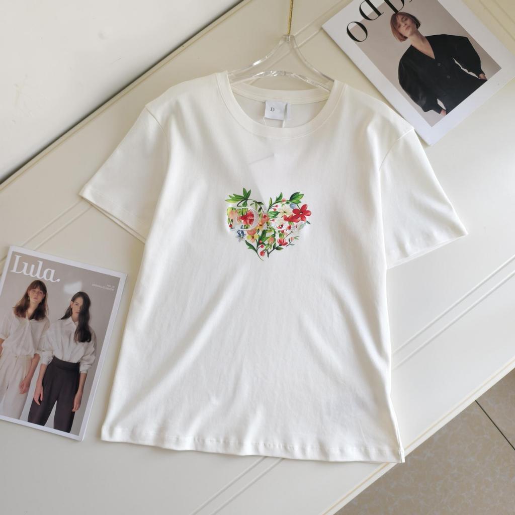 High-Quality European 3D Heart Letter Embroidered Round Neck T-Shirt
