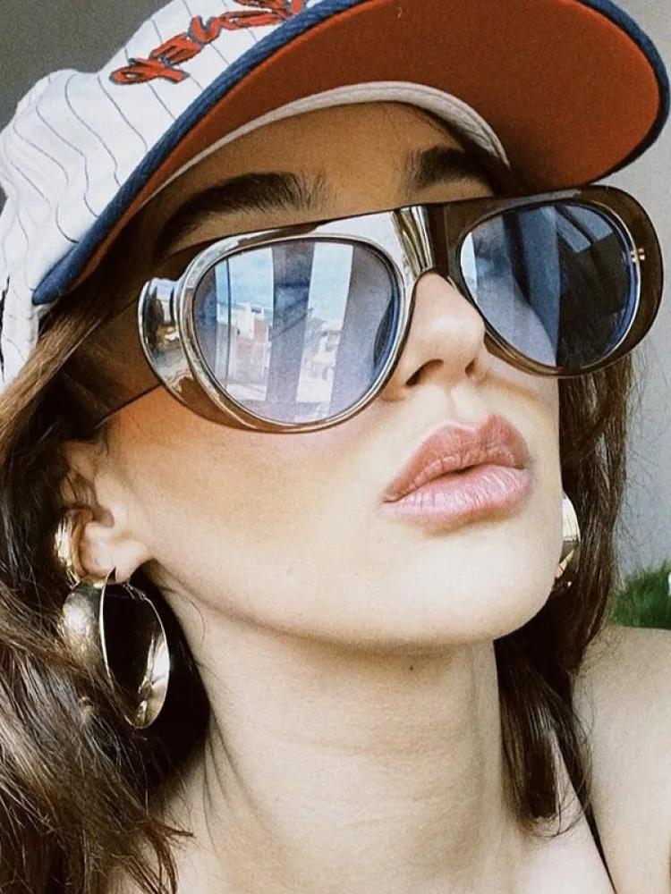 Retro Large Sunglasses For Women Fashionable Wide Legs New Large Frame Sunglasses Gradient Color Personalized Glasses Goggles