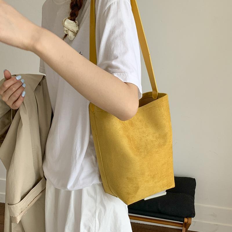 Summer New Retro Solid Color Large-capacity Bucket Bag Women's Simple Fashion Versatile Underarm Shoulder Bag