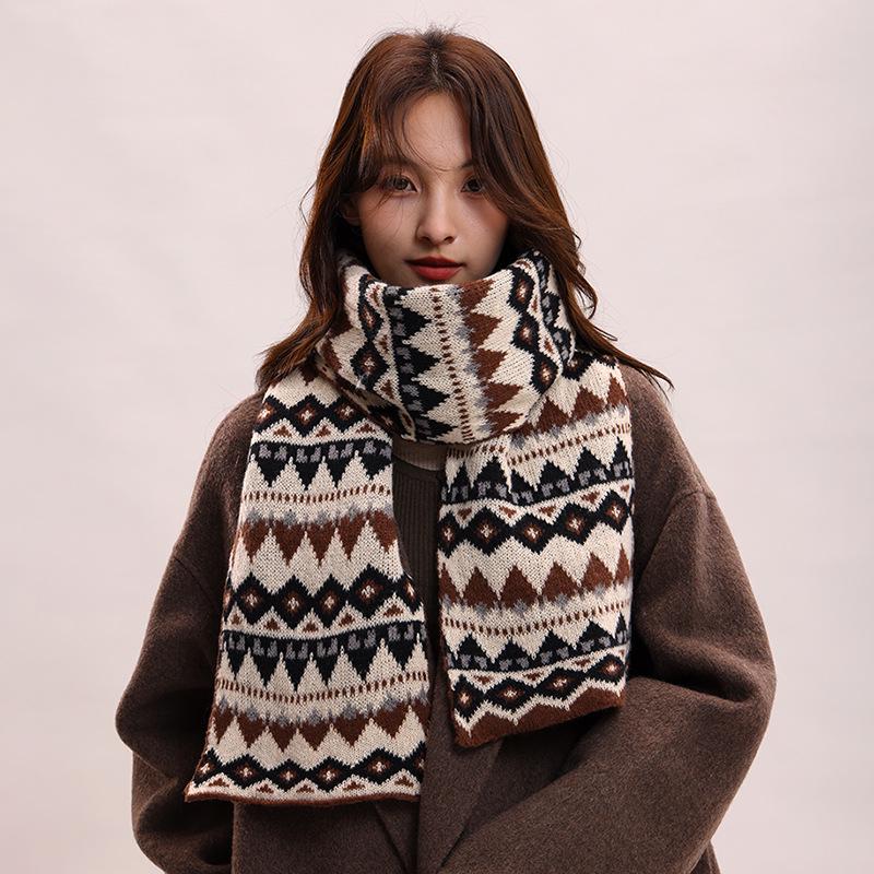 Women's Korean Style Autumn/Winter Jacquard Scarf & Hat Set – Versatile Shawl and Neck Warmer for Couples and Students