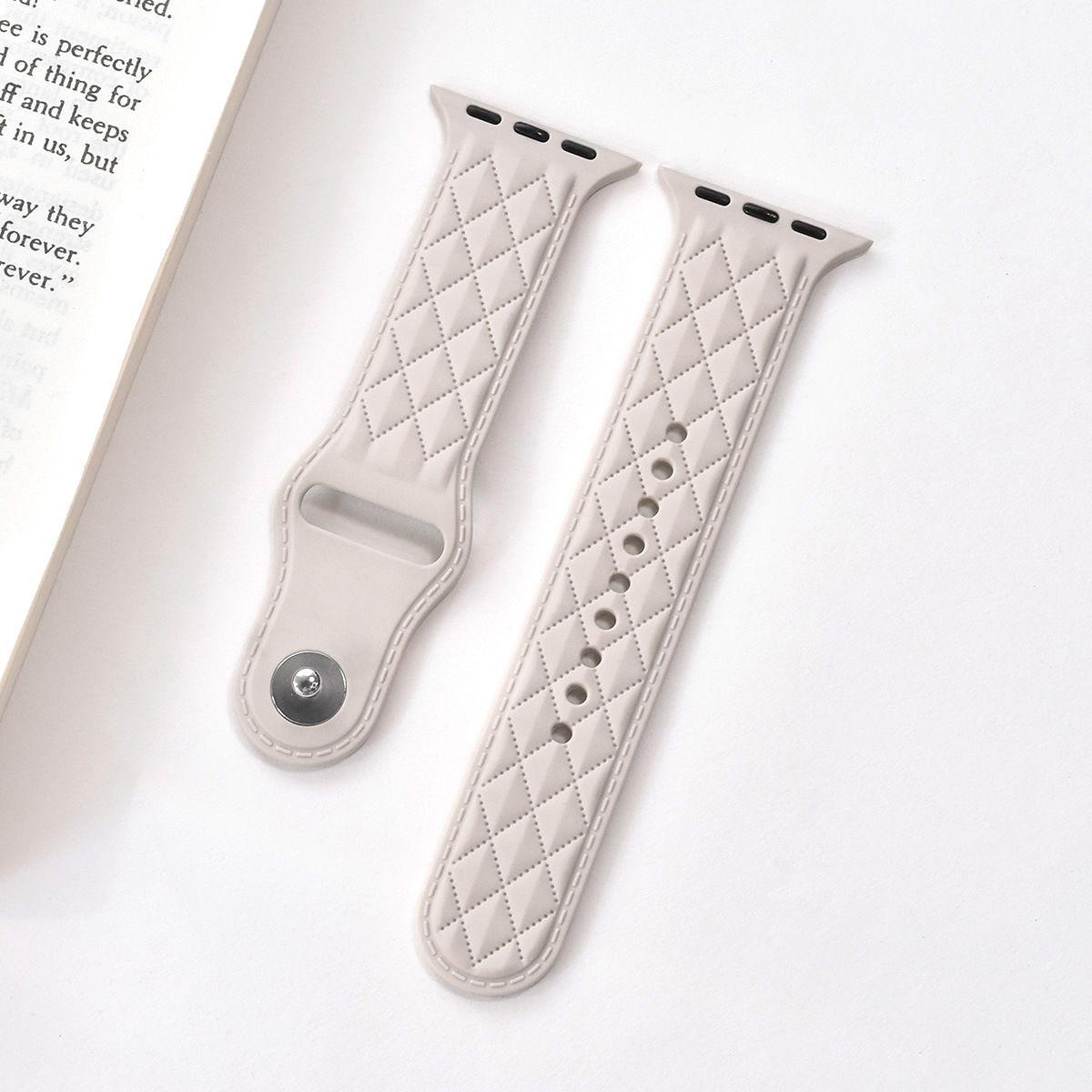 

Ремешок из силикона с бриллиантами для Apple Watch 9/8/7/6/5/4/3/2/1/se - мягкий силиконовый удобный ремешок для часов 49 мм 45 мм 44 мм 42 мм 41 мм 40 мм 38 мм 42/44/45/49mm