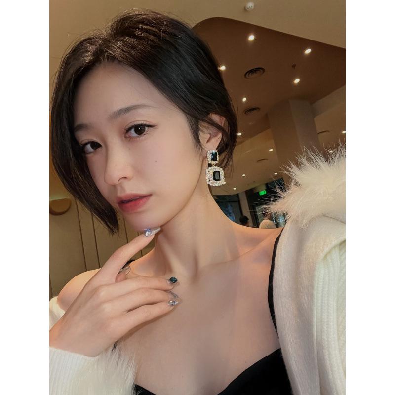 Luxury Gemstone Earrings for Women: Trendy, Versatile Design - Perfect Gift