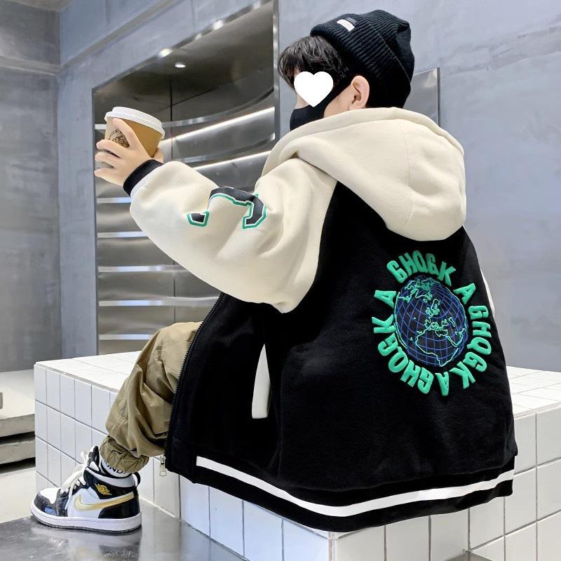 Chłopięca welurowa kurtka baseballowa z kapturem Jesień/Zima 2025