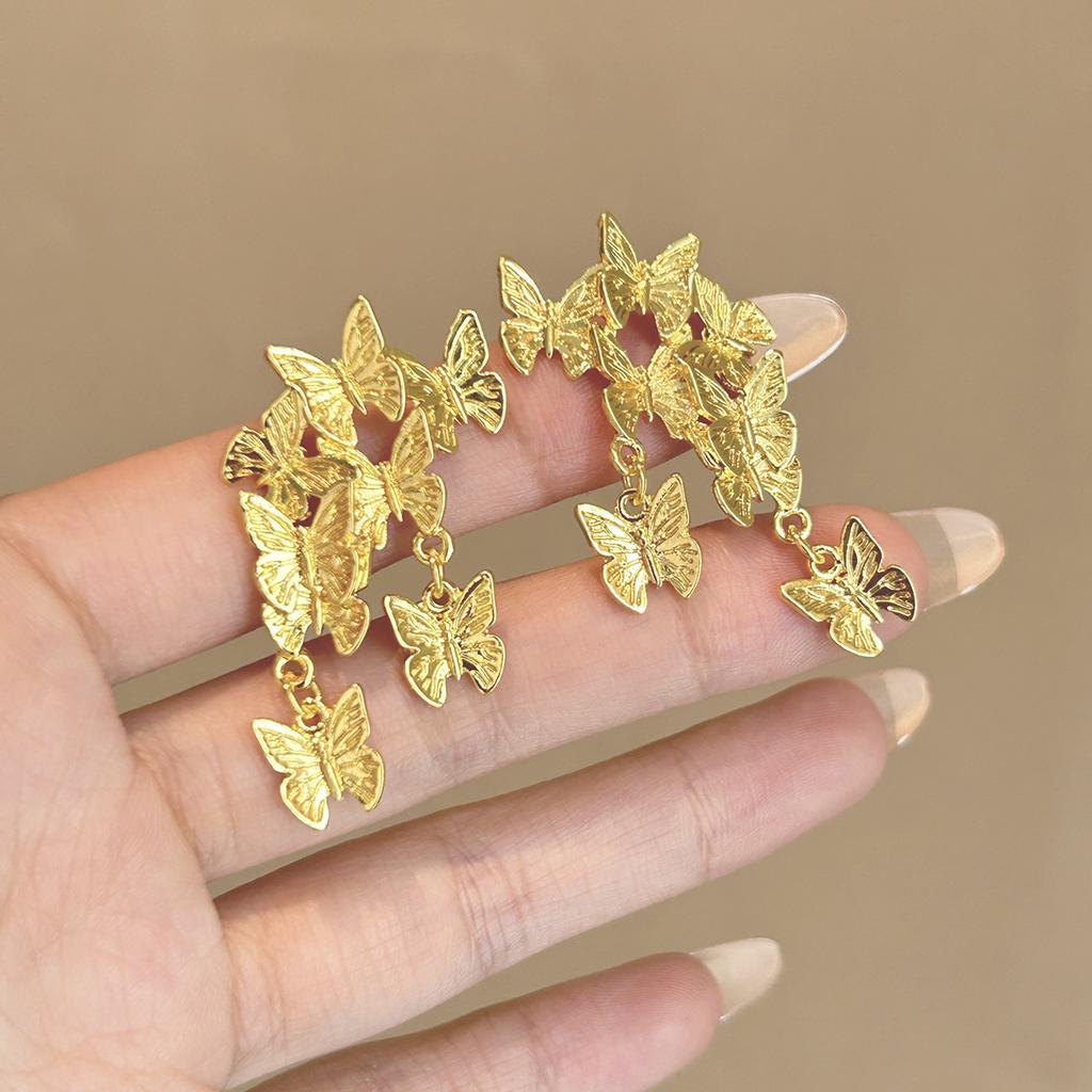 Traditional Chinese style retro earrings, fashionable and simple earrings, unique and refined earrings for women
