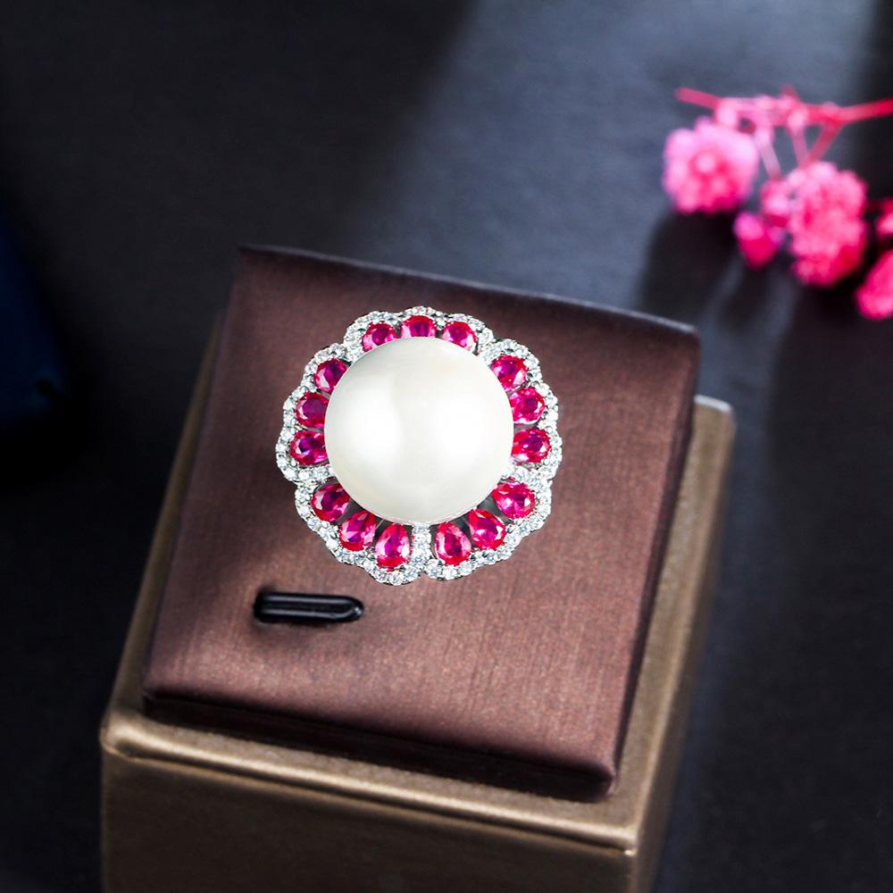 CMM Jewelry Wunderschöner schicker roter Zirkonia-Blume-Ring, rund, klobig, groß, verstellbar, künstlicher Perlenring für Frauen, Party-Schmuck