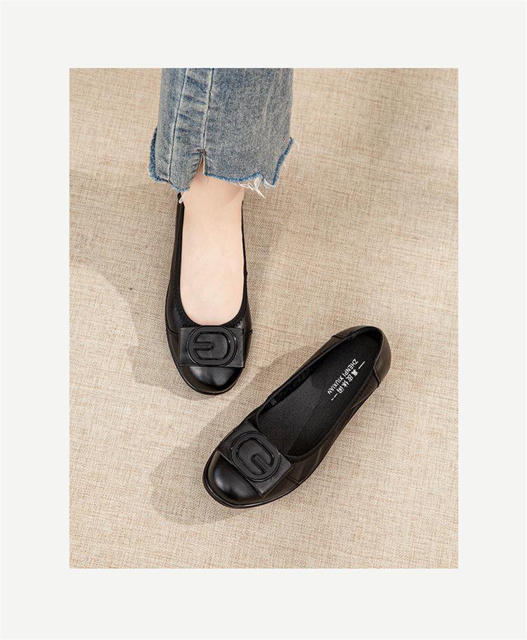 Ladies' Genuine Leather Non-Slip Slip-On Shoes - Soft Sole Comfort for Middle-Aged & Elderly