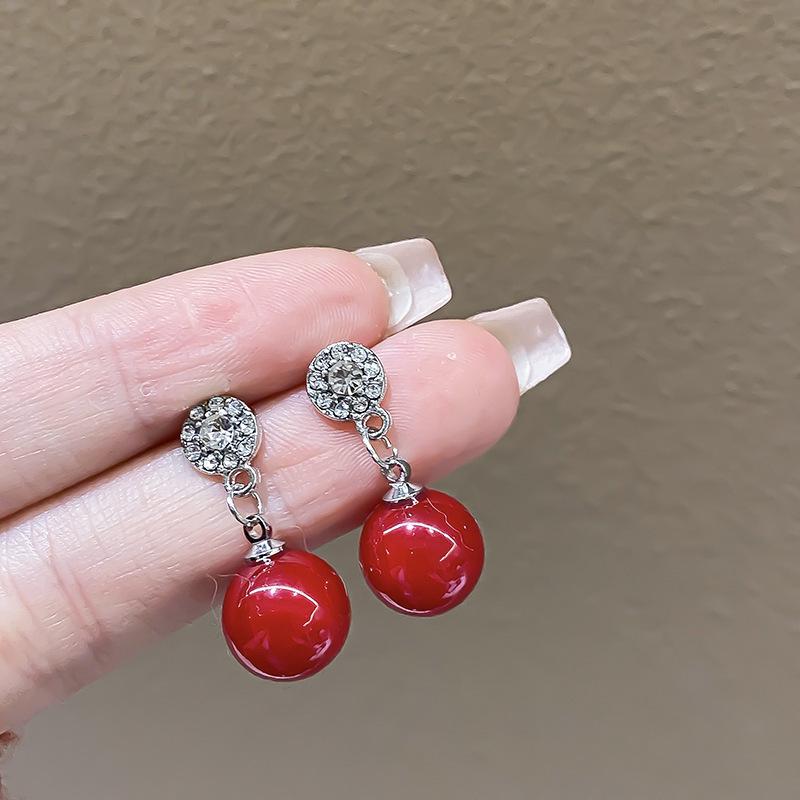 Pearl Asymmetrical Earrings: Elegant Autumn/Winter European & American Style