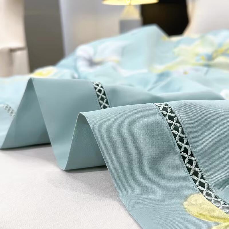 Woodpecker Summer Cool Quilt