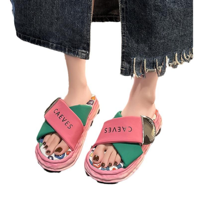 Internet celebrity graffiti slippers women summer wear new niche fashion muffin thick bottom out beach cool slippers