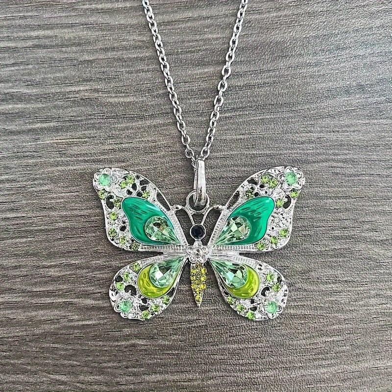 Retro Multicolor Rhinestones Butterfly Pendant Necklace Silver Plated Jewelry