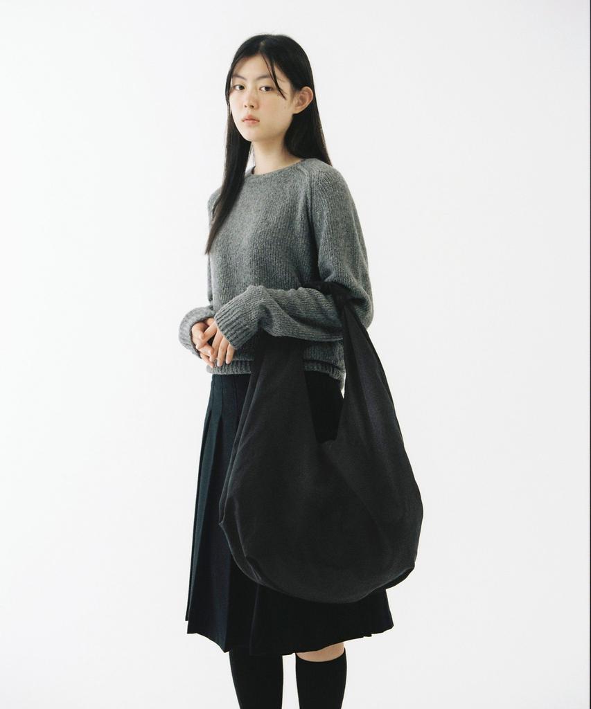 Ohesio Saddle Wool Round Knit, Gray