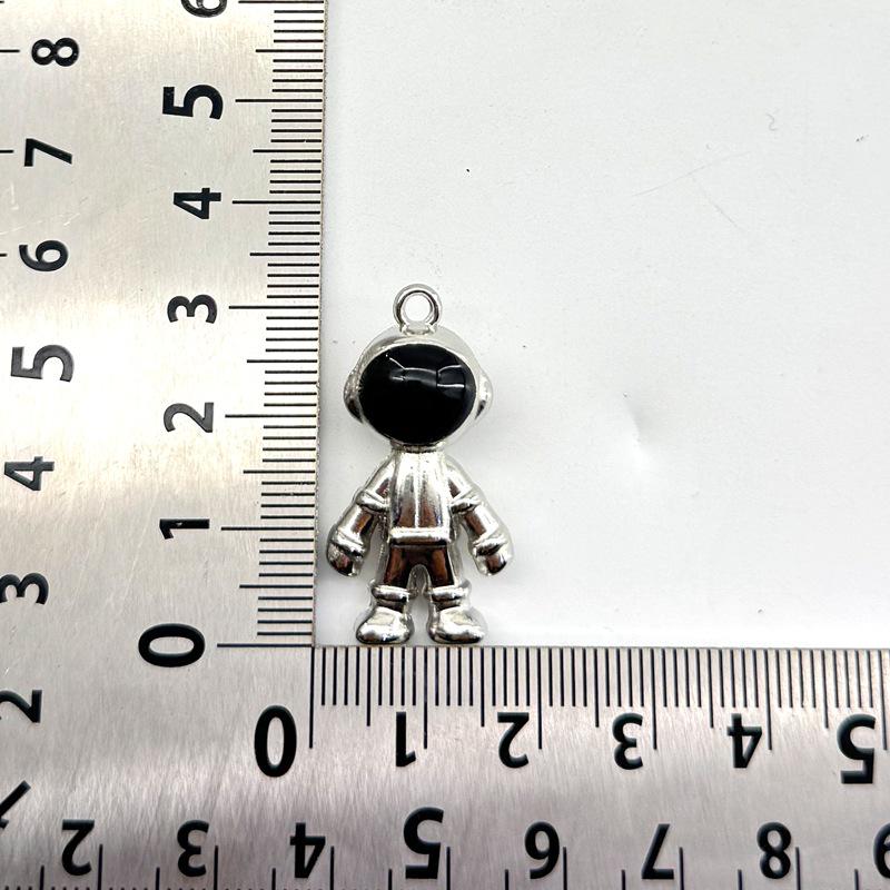 3D Astronaut Robot Metal Keychain Car Pendant Accessories