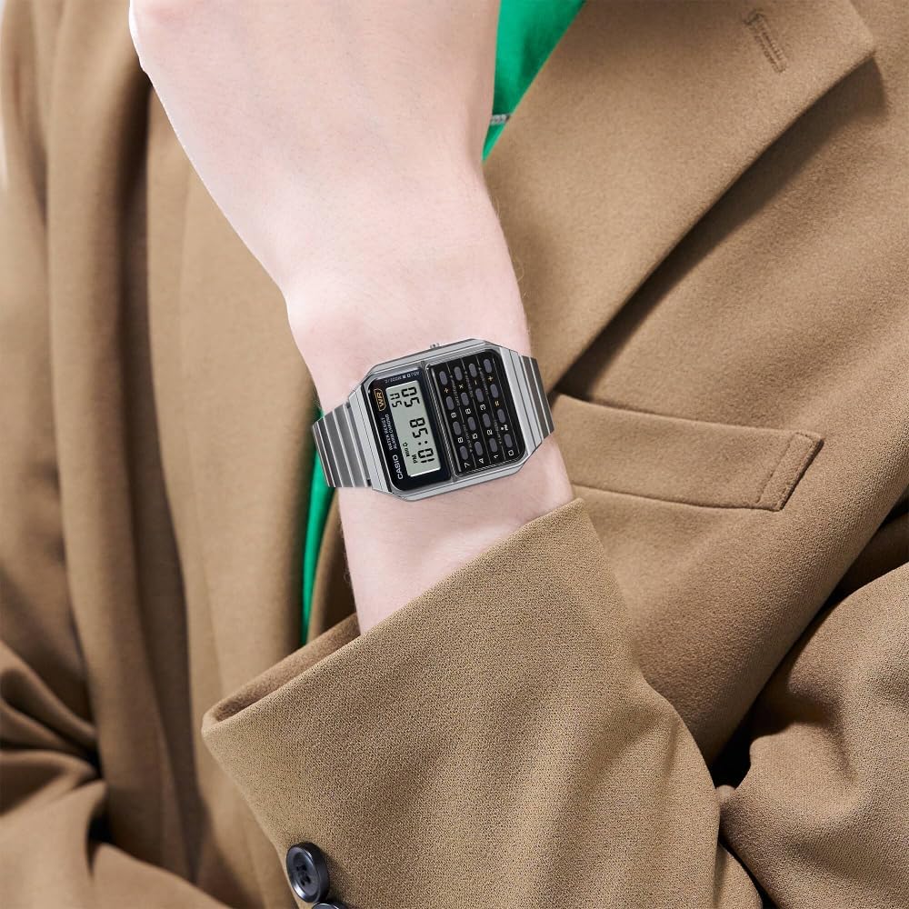 Casio CA500WE-1A Taschenrechneruhr Silbernes Armband Unisex Großes Schwarzes Zifferblatt 43,2×34,4×8,2mm Klassisch