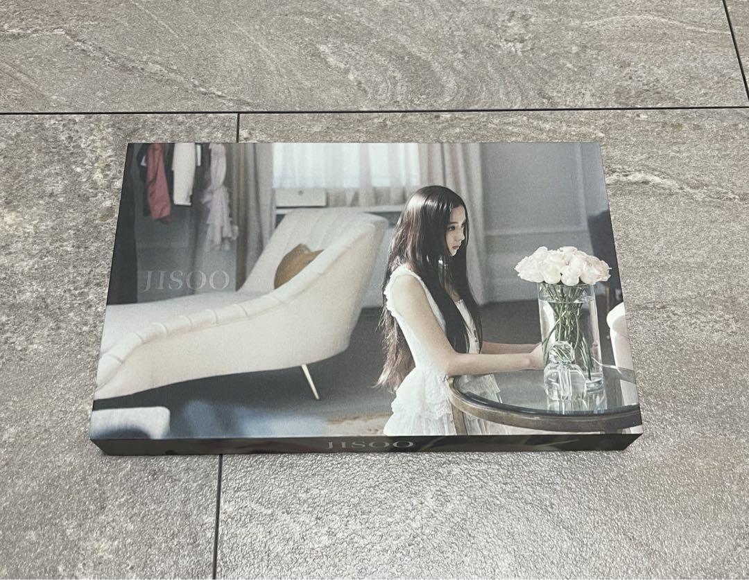 

[USED] BLACKPINK Jisoo me photo book
