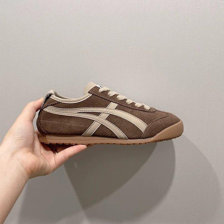 Retro Sports Flat Shoes Women's 2025 Autumn Explosion Versatile Soft-soled Sports and Leisure Board Shoes Comfortable Moral Training Shoes Tide