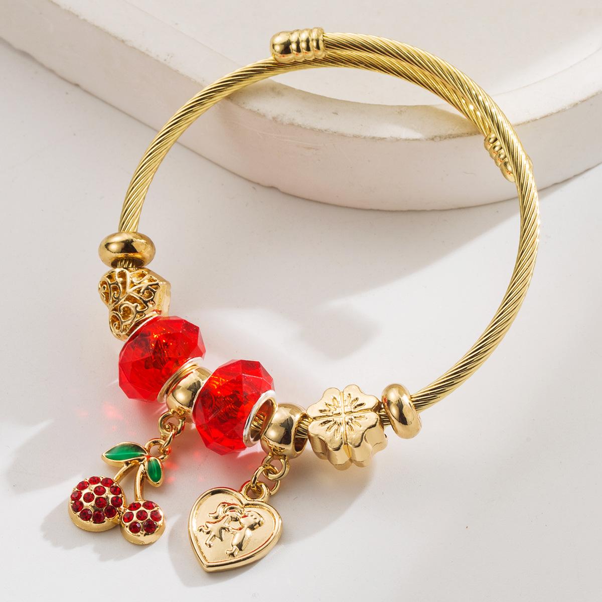 JYL TS Bracelet Sparkling  Heart Clover Pendant Enhances Luck & Feminine Grace love желание