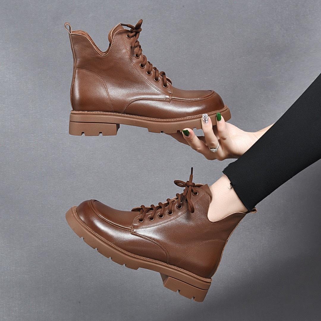 

Ботинки Мартин на плоской подошве осень-зима новые с круглым носком на толстом каблуке короткие ботинки из первого слоя коровьей кожи на шнуровке женские ботинки кожаные ботинки 40 коричневый