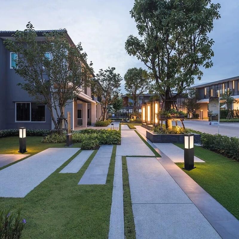 LUSHUFENG Outdoor LED Garden Pathway Light