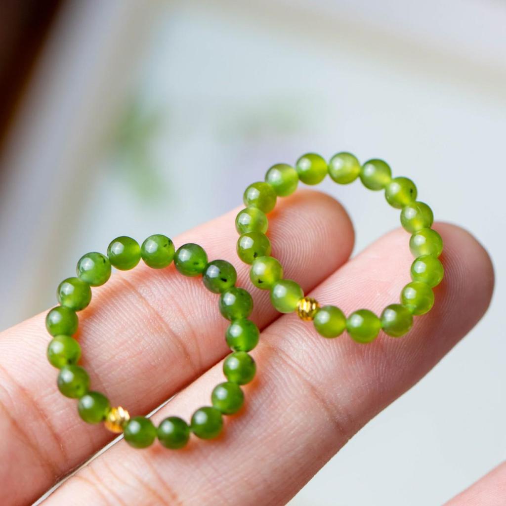 Xirui Natural Jade Stretch Ring – Original Design Retro Jewelry for Women