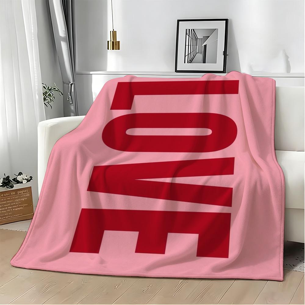 Art M-Modern LOVE Typography Throw Lightweight 240g Flannel Blanket Soft Skin-friendly for Summer Cooling