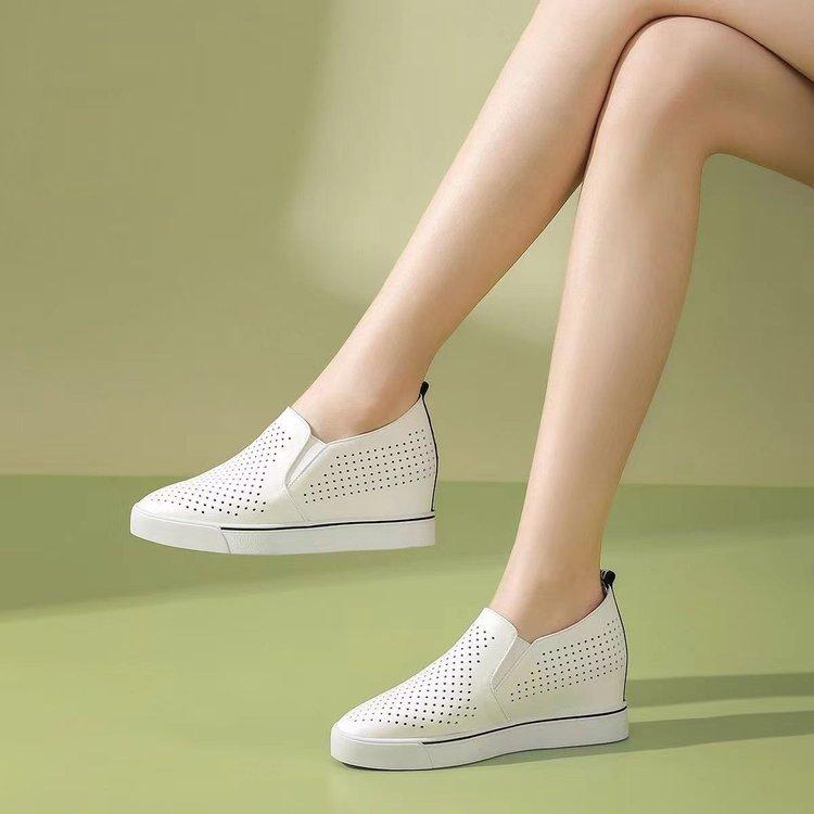 

Shoes women s new little white shoes soft leather women s shoes casual spring and autumn platform single shoes 34 білий