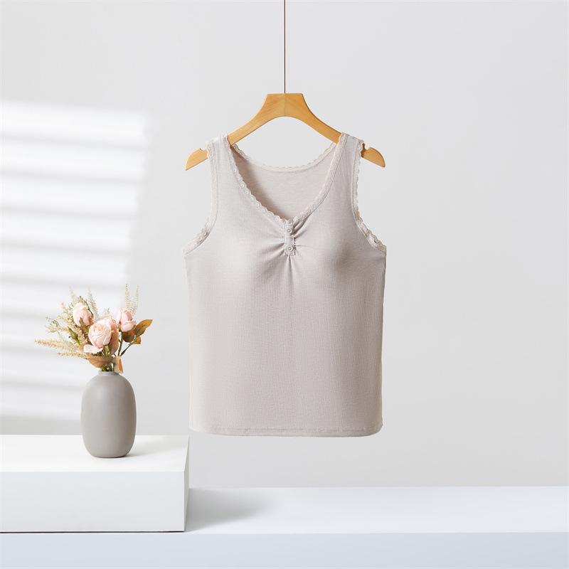 

Женские облегающие кружевные топы-камисоль с накладками на груди - без рукавов, летняя базовая модель One Size светло-фиолетовый