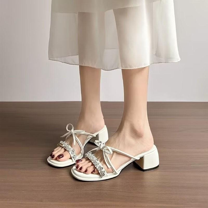 

Темпераментные сандалии женские летние новые с бантом и стразами прохладные шлепанцы носить на высоком каблуке 40