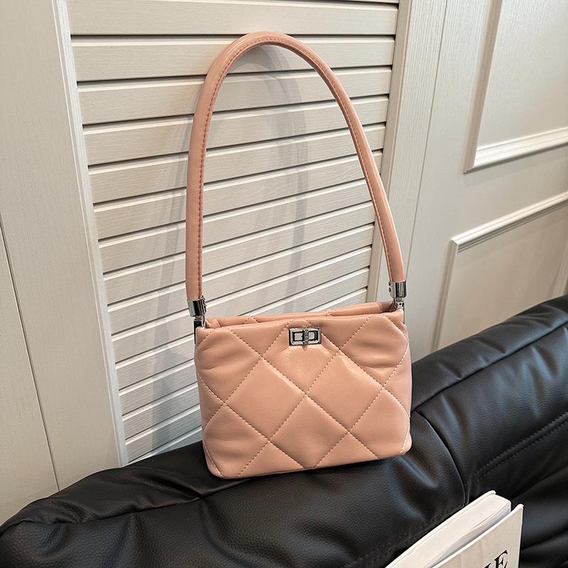 

Нишевый дизайн, популярная маленькая сумка с бриллиантовой цепочкой, женская летняя мода 2024 года, простая сумка-ведро, текстурная сумка через плечо розовый