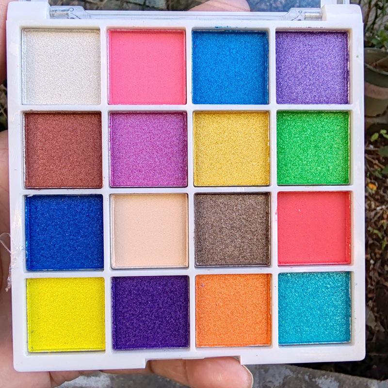 Ri Hao 16-Color Eyeshadow Palette: Student Performance Makeup with Pearlescent & Matte Shades