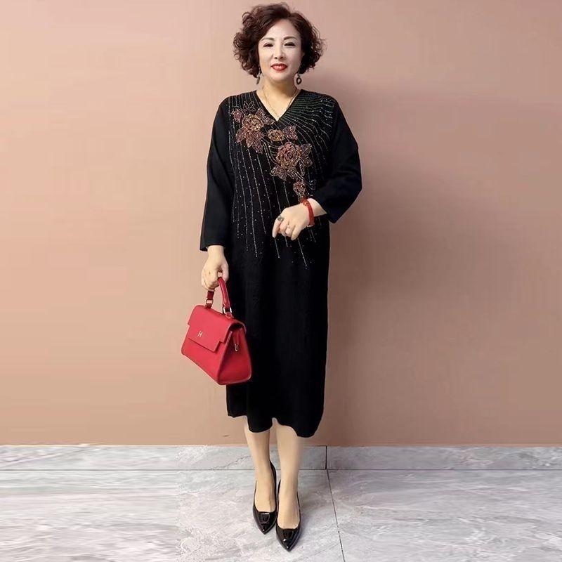 Women's V-Neck Plus-Size Sweater Dress Autumn Loose Embroidered Long Knit Dress