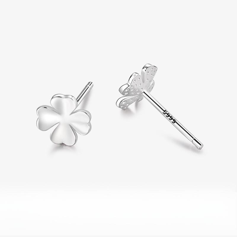Summer Fresh Four-leaf Clover Earrings Classic Lucky Grass Earrings for Women