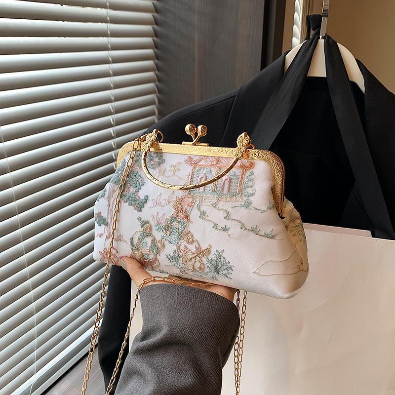 Broderi Håndveske Ny Stil Antikk Stil Cheongsam Bankett Clutch Kjedeveske Metalllås Liten Firkantet Veske