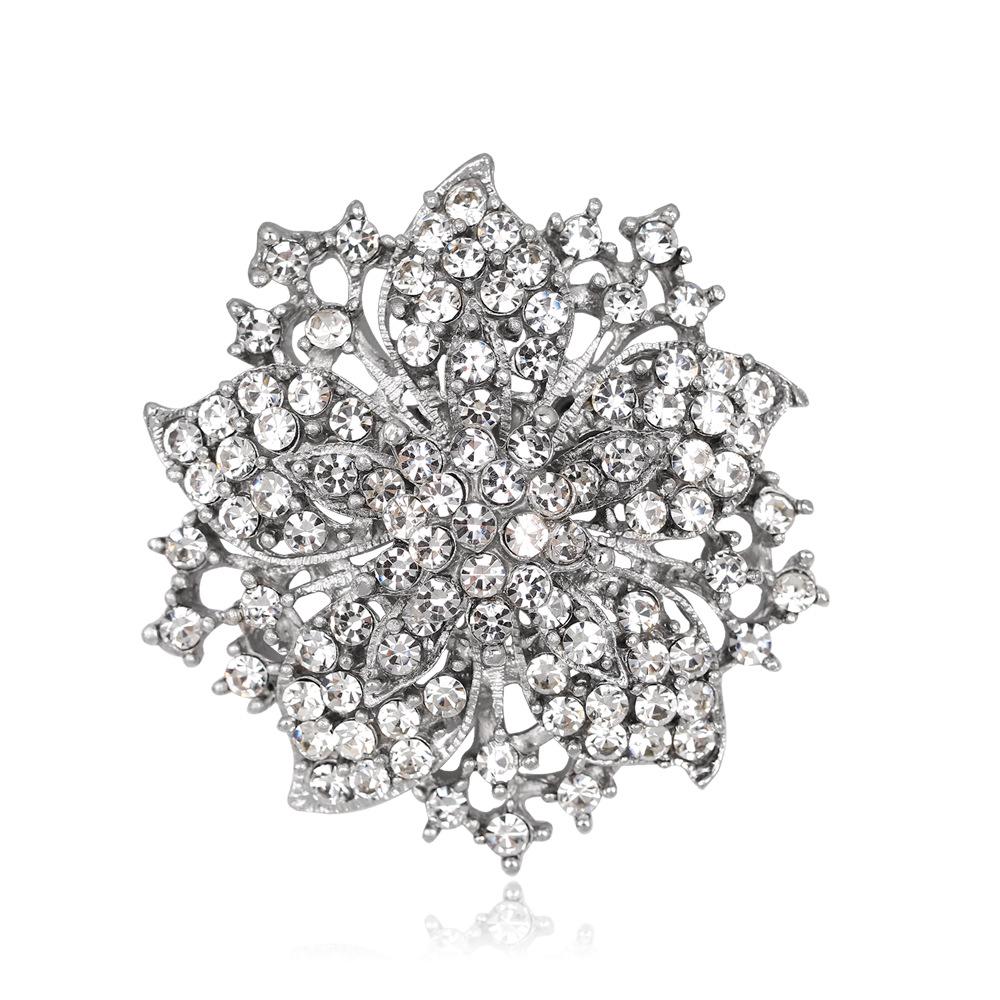 Vintage Flower Shape Brooch Pin Elegant Clothing Accessories Flower Brooch Gift for Women Girls Use