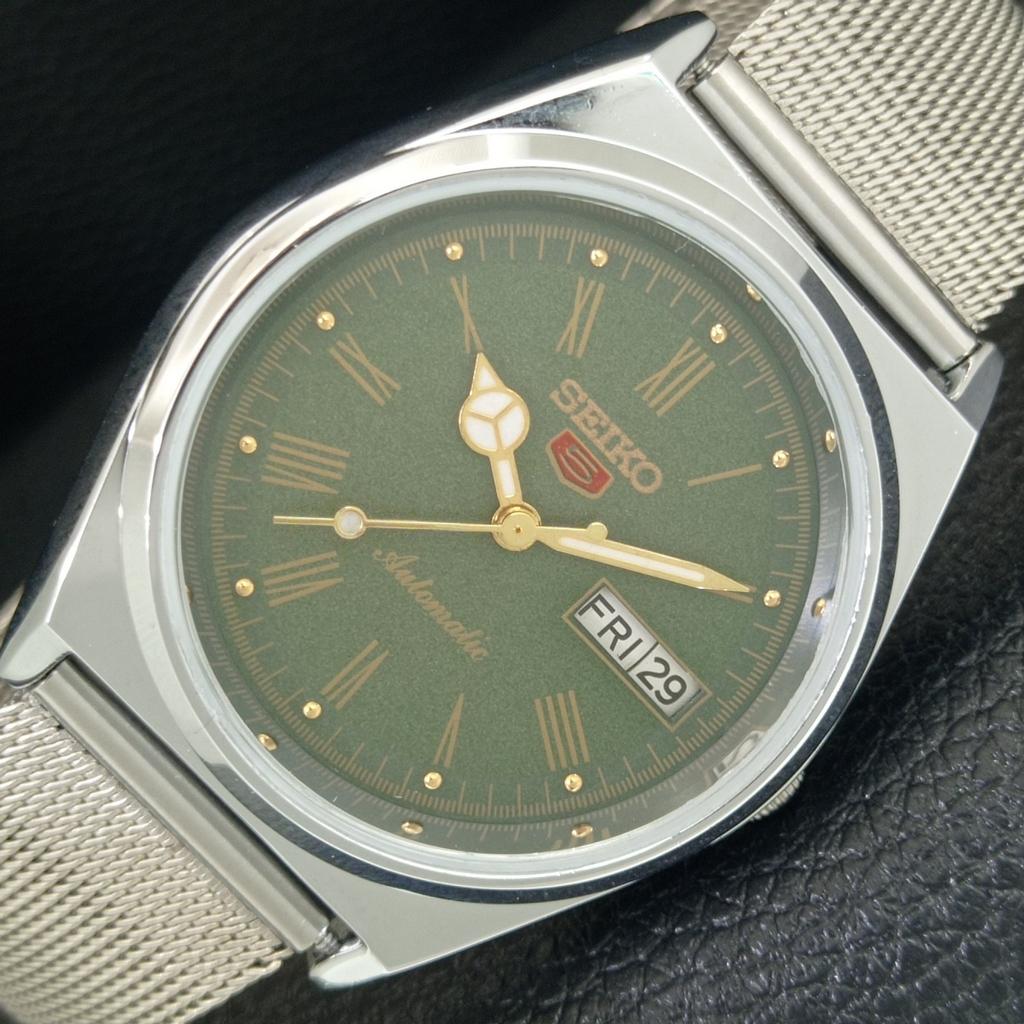 

JAPAN VINTAGE REFURBISHED SEIKO 5 AUTOMATIC MENS ROMAN FIGURE WATCH a442663-1