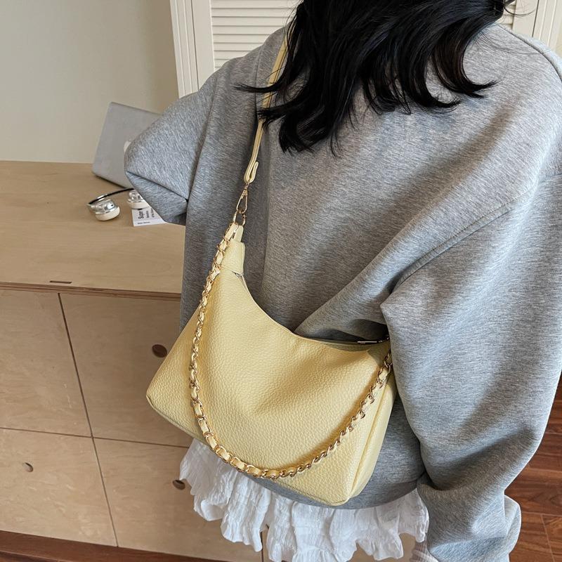 Large-capacity tote bag, women's new soft-sided messenger bag, work commuter bag, shoulder underarm chain bag.